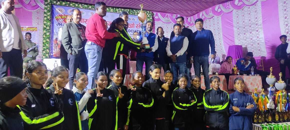 East Singhbhum : रांची की बालिकाएं बनीं विजेता, पश्चिमी सिंहभूम उपविजेता