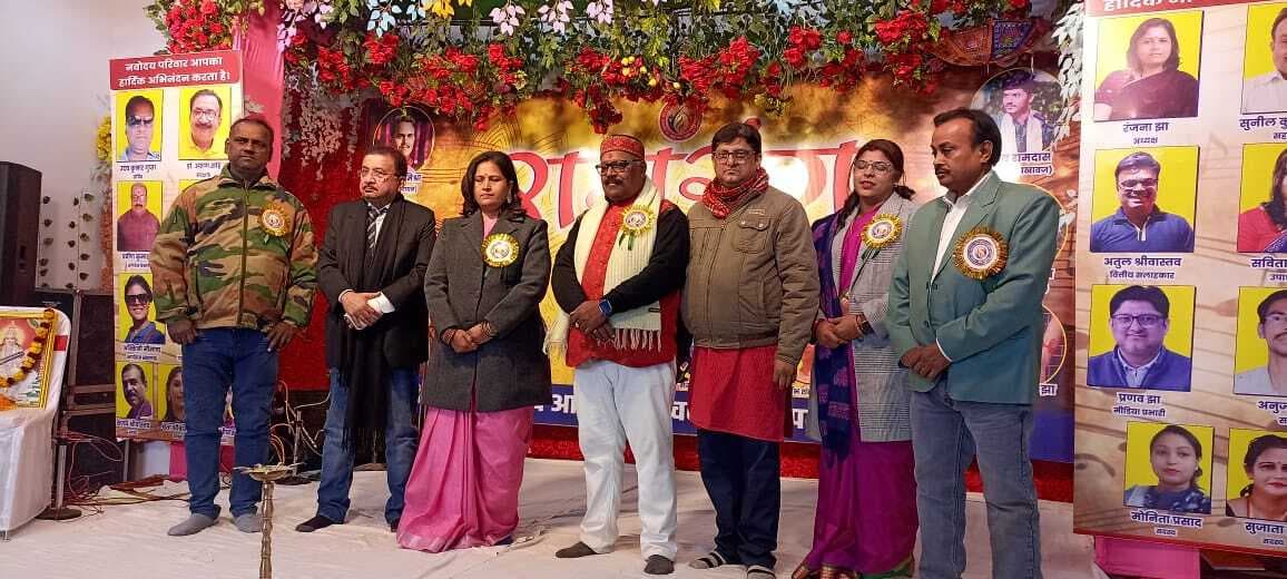 सुरों की लरज से महकी सर्द शाम