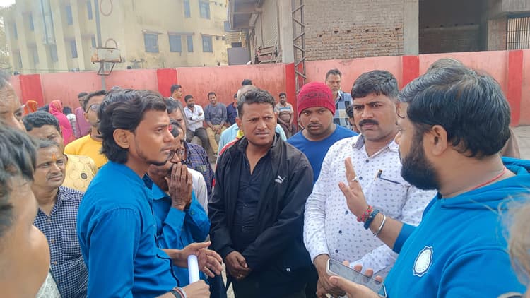 Bokaro News : सांसद ने समस्या का हरसंभव  समाधान निकालने का दिया आश्वासन