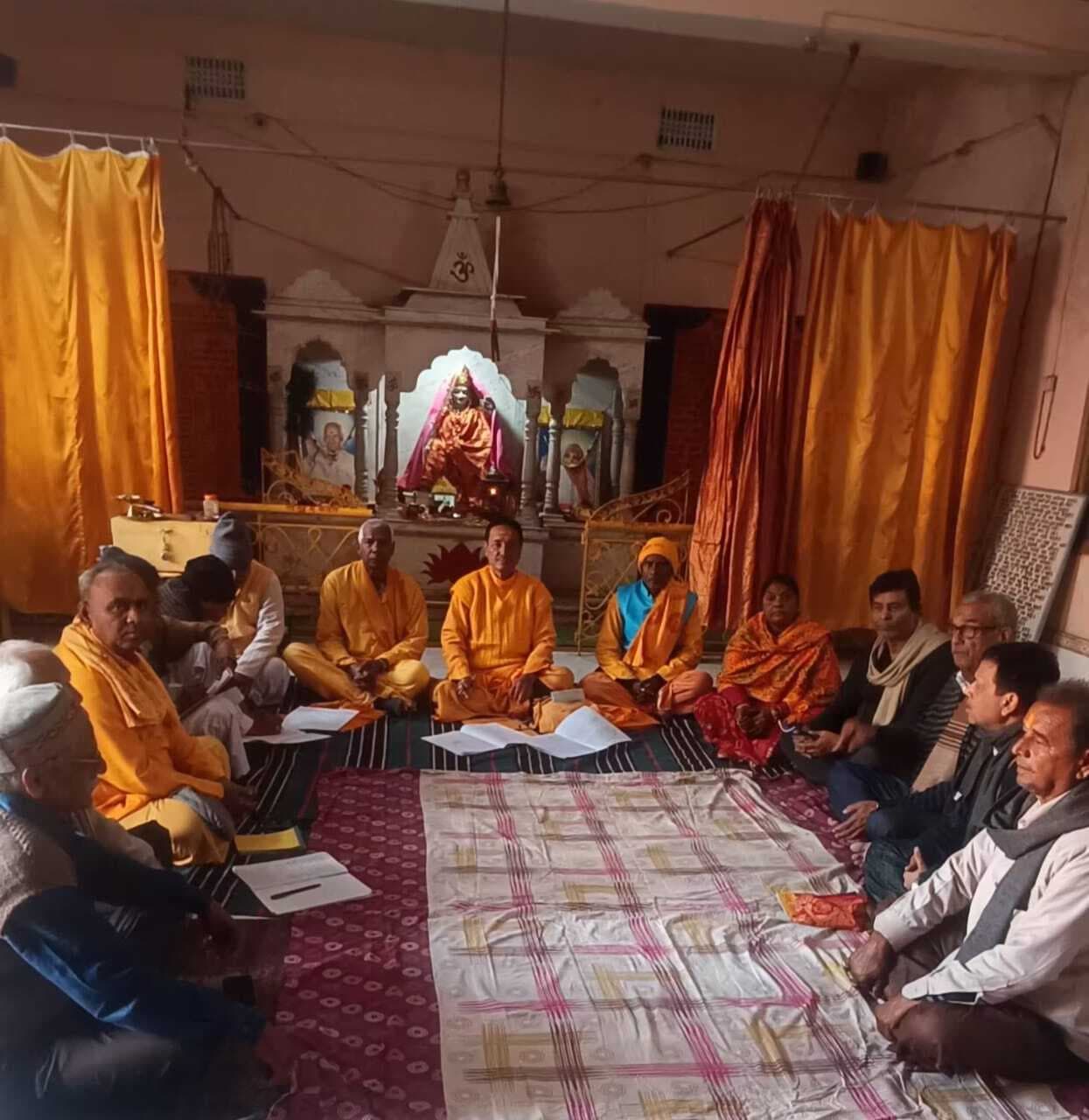 ज्योति कलश यात्रा सफल बनाने को लेकर हुई मंत्रणा