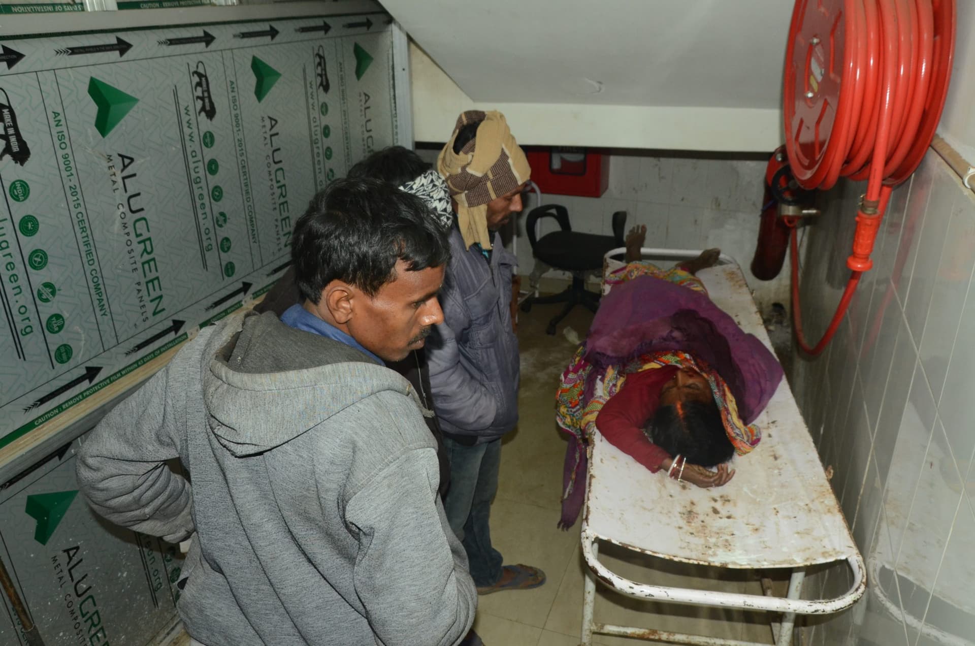 Deoghar News : दो बाइकों में टक्कर, इलाज कराने जा रही वृद्धा की मौत