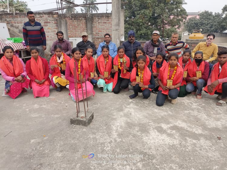 एकल विद्यालय द्वारा आयोजित प्रतियोगिता में बच्चों ने दिखाया अपना दम