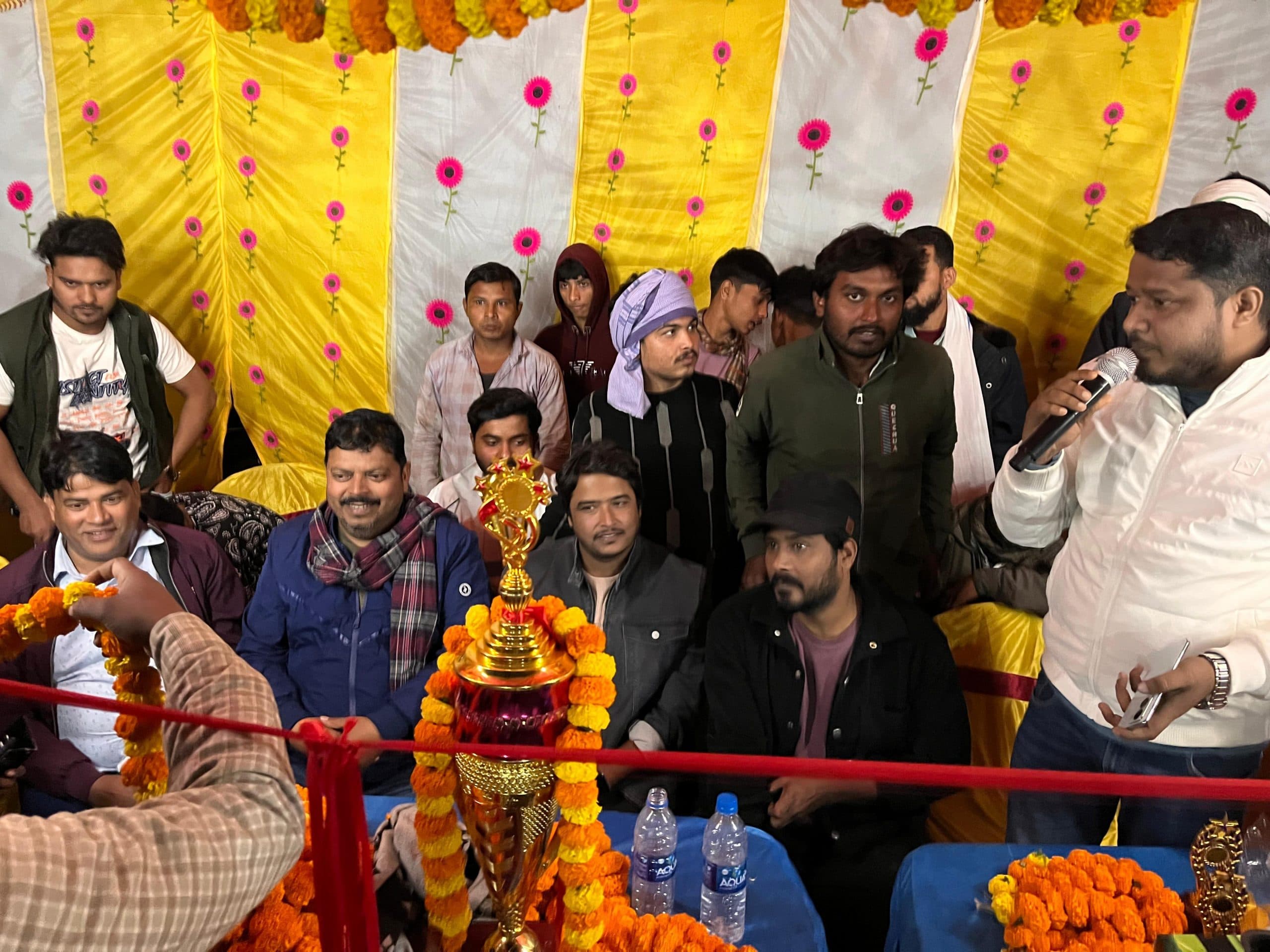 शॉर्ट बाउंड्री किक्रेट टूर्नामेंट के फाइनल में पोमरा की टीम ने शिल्ड पर जमाया कब्जा