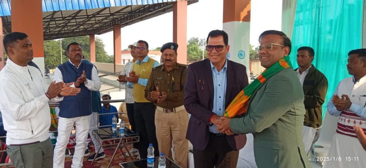 प्रकृति का पर्व है सोहराय, सद्भावना का देता है संदेश : एसपी