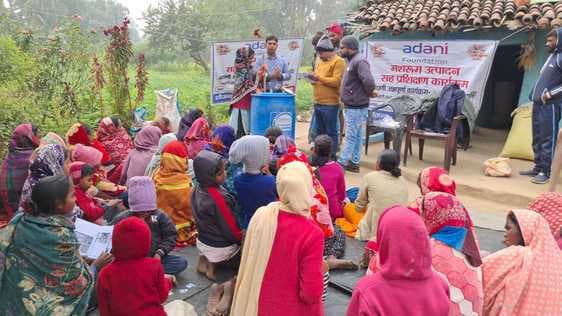 महिलाओं को आत्मनिर्भर बनाने की दिशा में कार्य कर रहा अदाणी फाउंडेशन