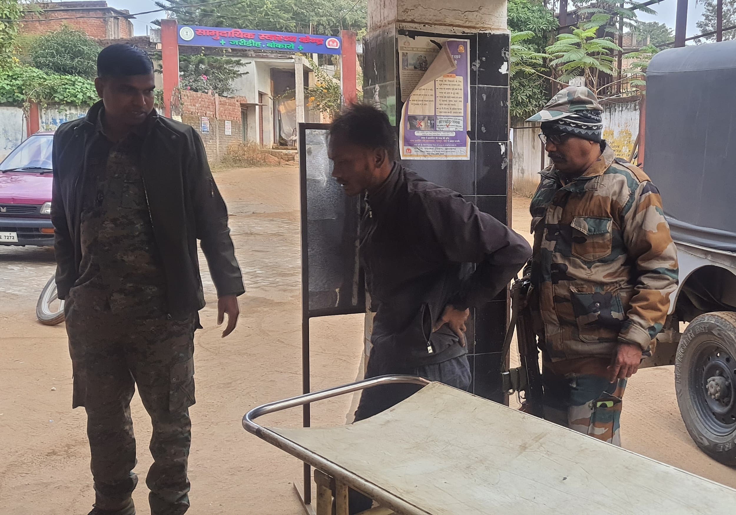 Bokaro News : महिलाओं से एक लाख रुपये छीनने वाला पकड़ाया