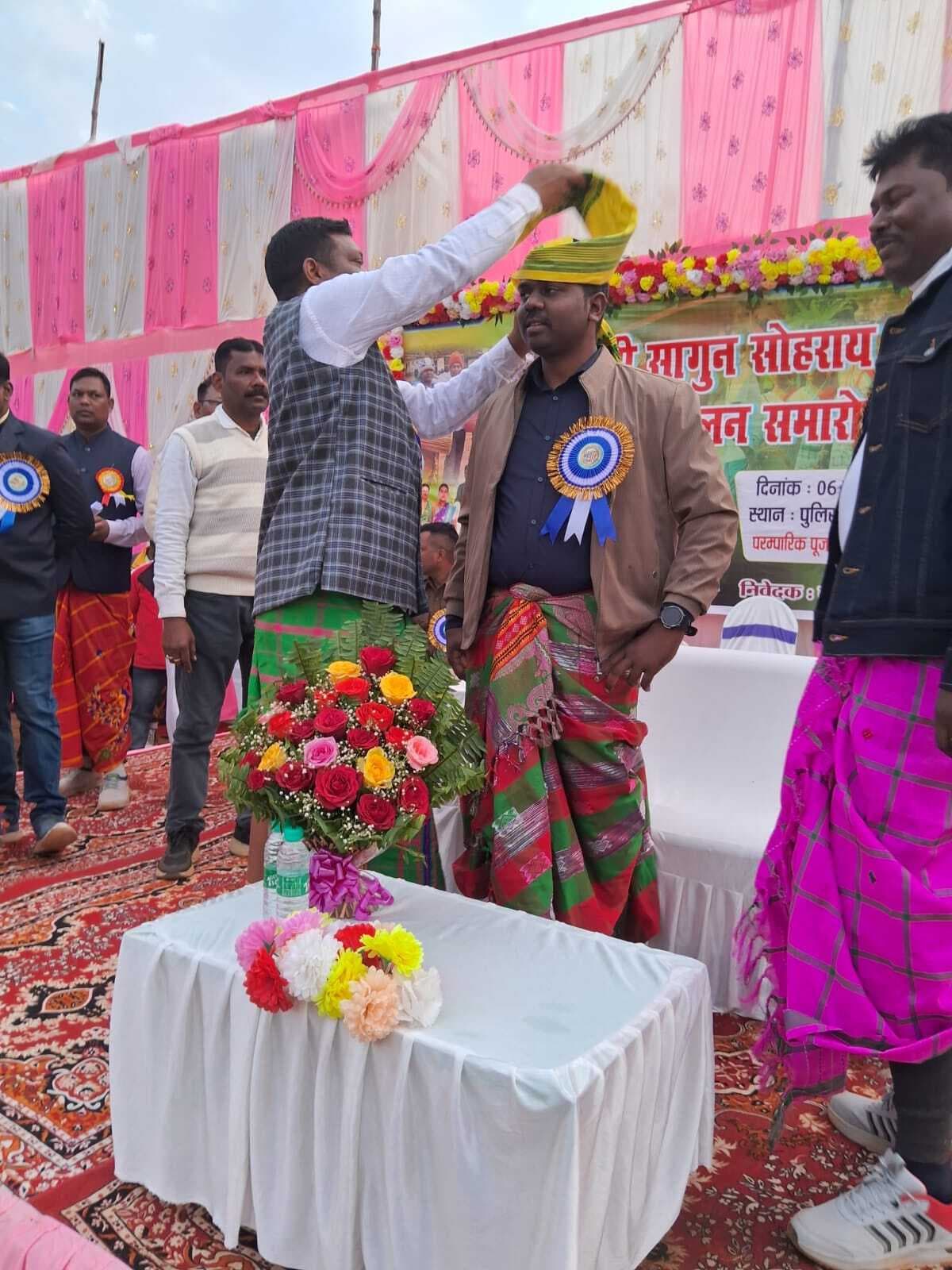 Deoghar news : सोहराय पर्व पर दिखी आदिवासी परंपरा व संस्कृति की झलक