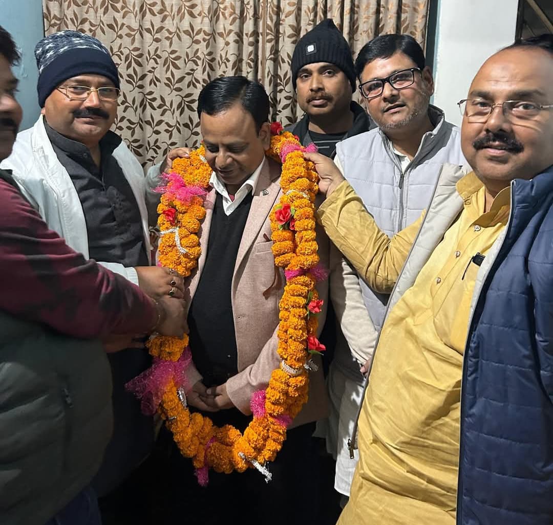 जज बने तारिक का विधायक ने किया अभिनंदन