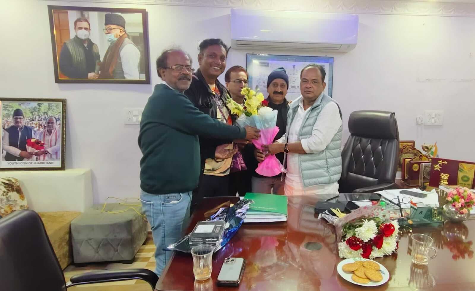 स्वास्थ्य मंत्री से मिले कांग्रेस के प्रदेश महासचिव