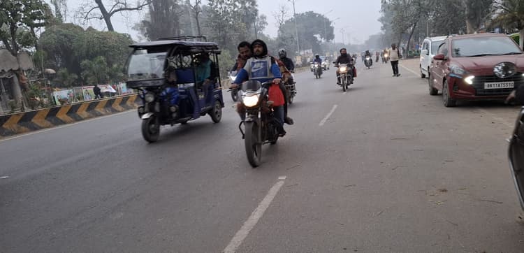 पूर्णिया में कोल्ड डे की नौबत, दिन में छाया अंधेरा