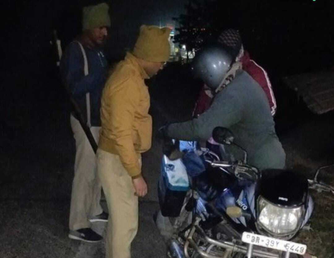 कोढ़ा पुलिस ने चलाया वाहन चेकिंग अभियान