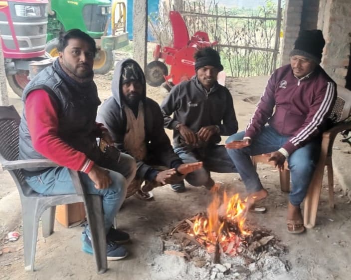 शीतलहर का कहर जारी, लोगों की बढ़ी परेशानी