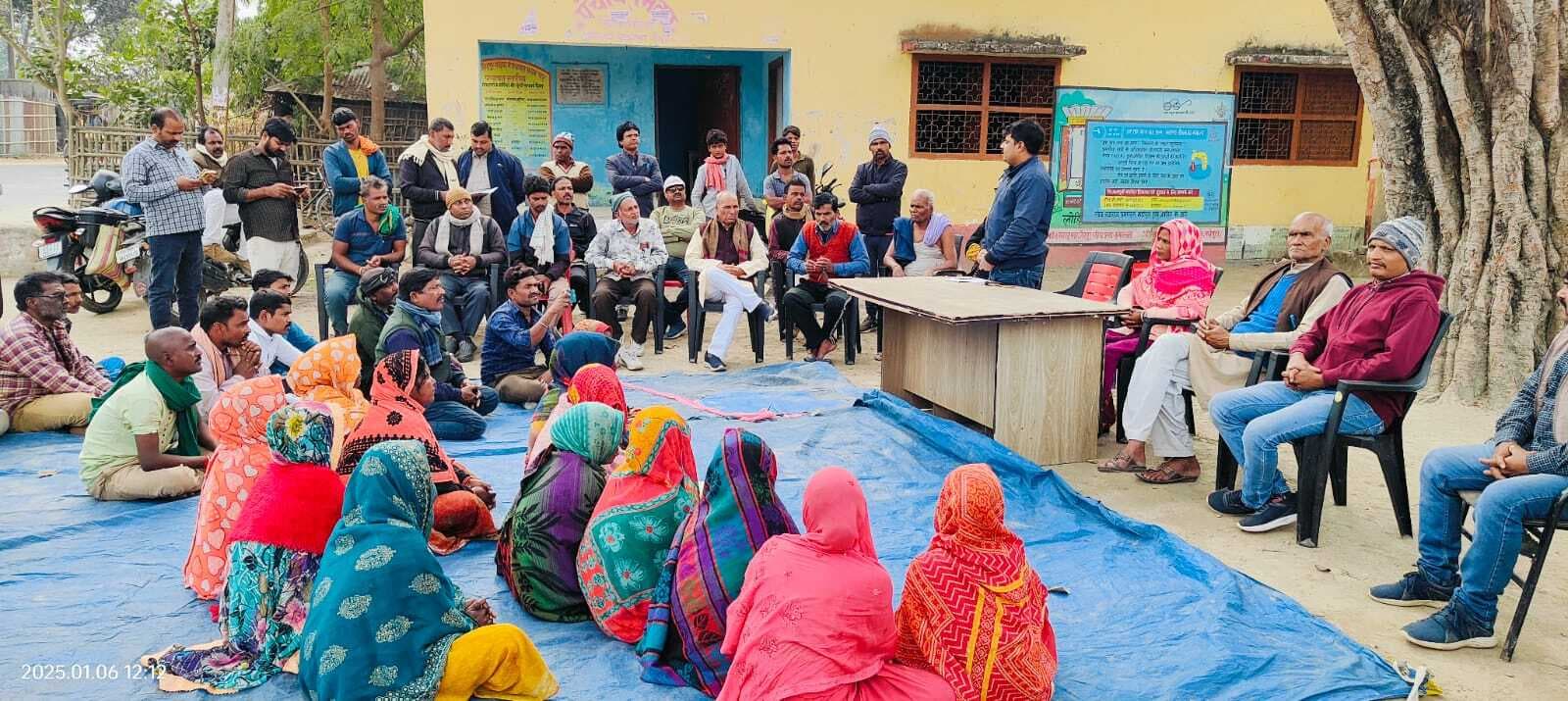 ग्राम सभा में जीपीडीपी योजनाओं के चयन को लेकर हुई चर्चा