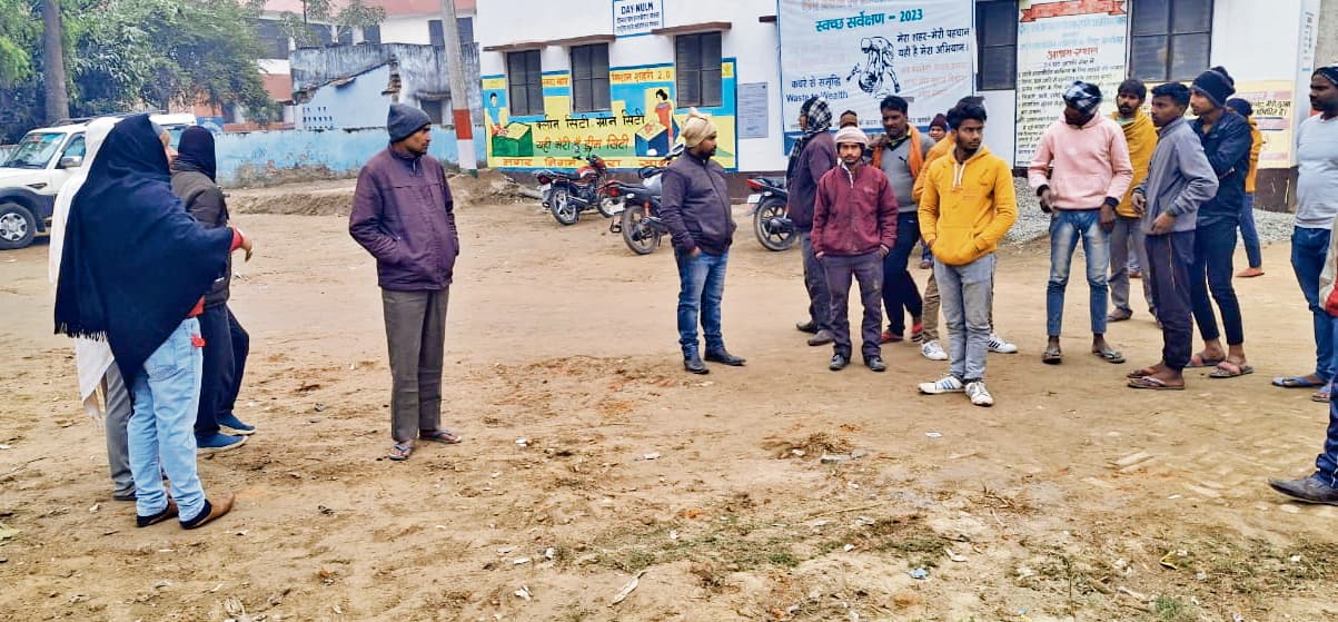 Chhapra News : बिचला तेलपा में कुएं से मिला युवक का शव, परिजनों ने जतायी हत्या की आंशका