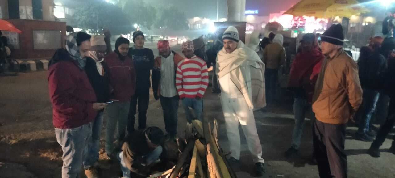 कड़ाके की ठंड की चपेट में आया जिला, न्यूनतम व अधिकतम तापमान चार डिग्री गिरा