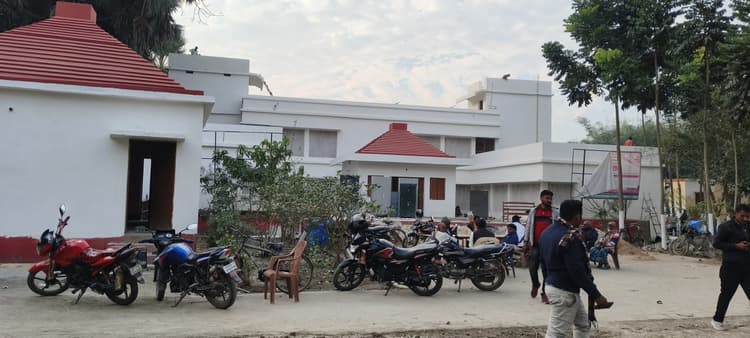 मुख्यमंत्री की संभावित कार्यक्रम को लेकर रामपुर में जोरों से चल रही तैयारी