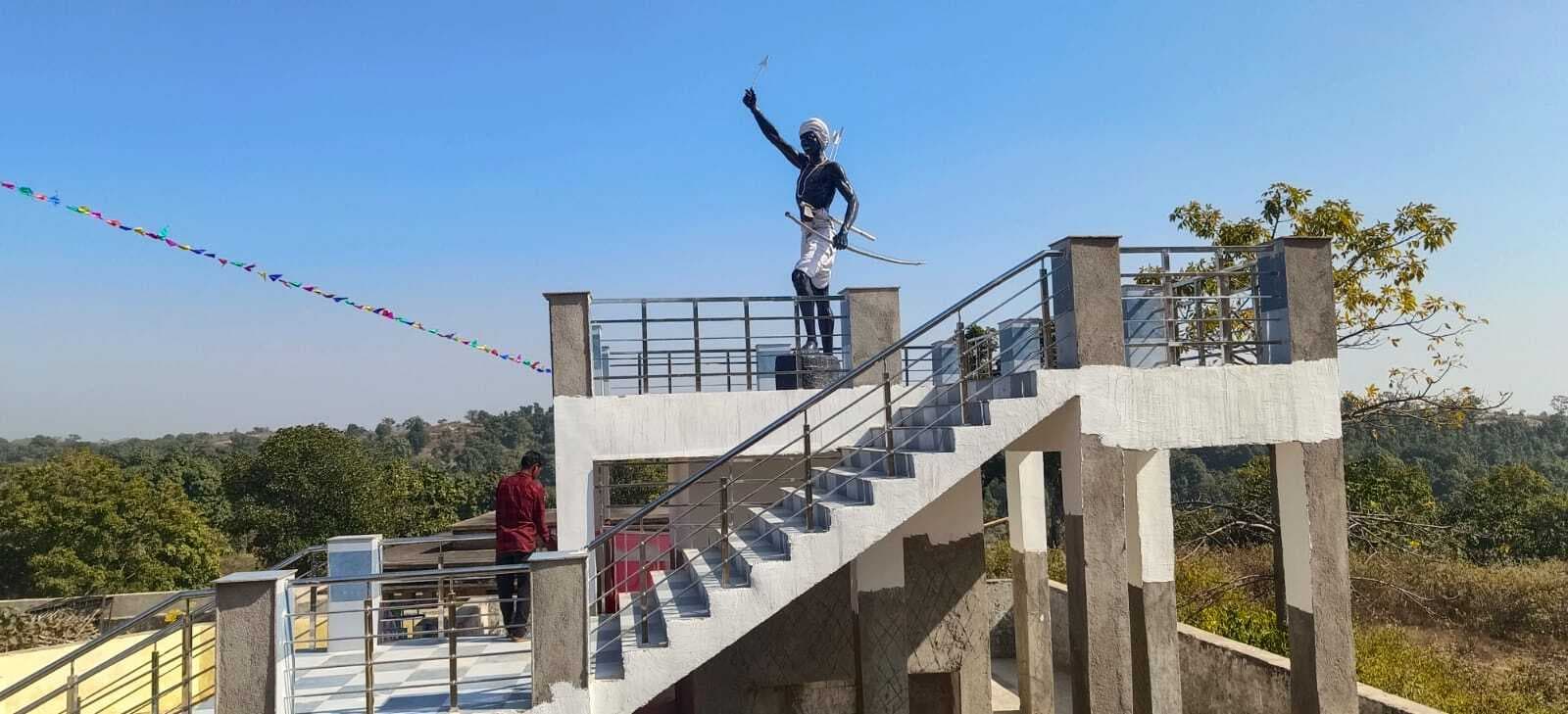 डोंबारी बुरू में शहादत को सलाम करने आज जुटेंगे हजारों लोग