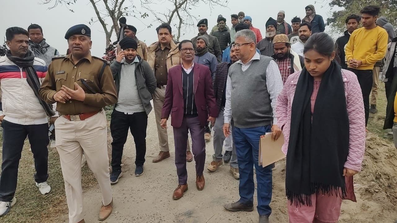 सीएम के दौरे को ले प्रशासनिक तैयारी तेज, अधिकारियों ने कार्यक्रम स्थल का लिया जायजा