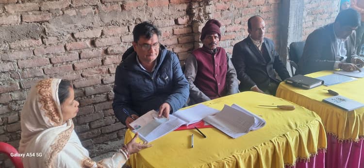 बुनकर व कारीगरों का हुआ फिजिकल वेरिफिकेशन