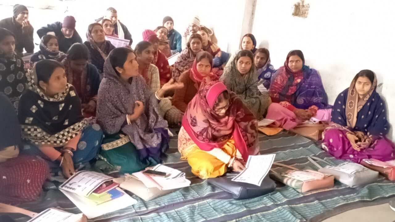 महिला संवाद कार्यक्रम में जीविका दीदियों को दी गयी योजनाओं की जानकारी