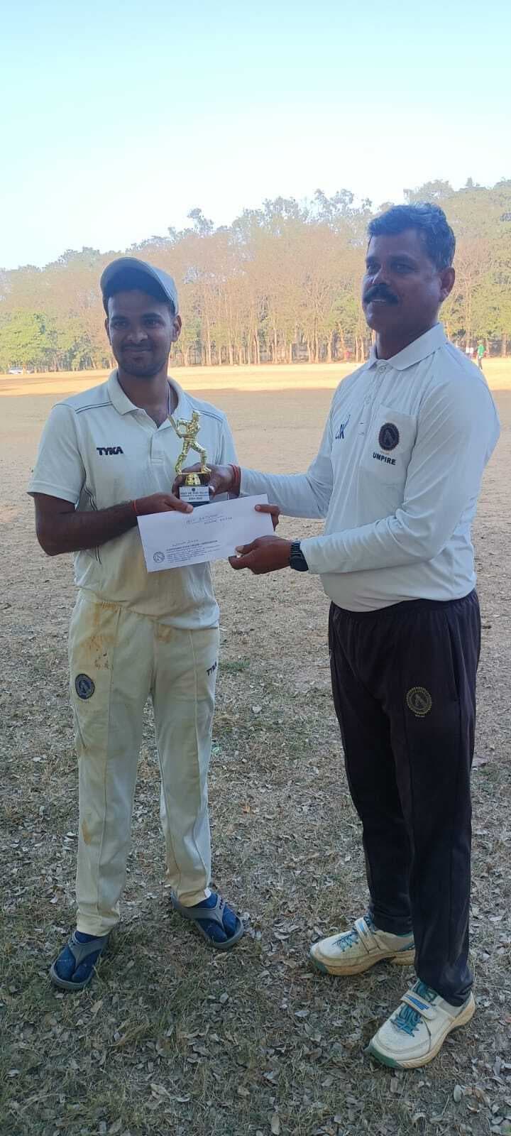 कुमार आदित्य और विवेक का शानदार प्रदर्शन, एमसीसी जीता