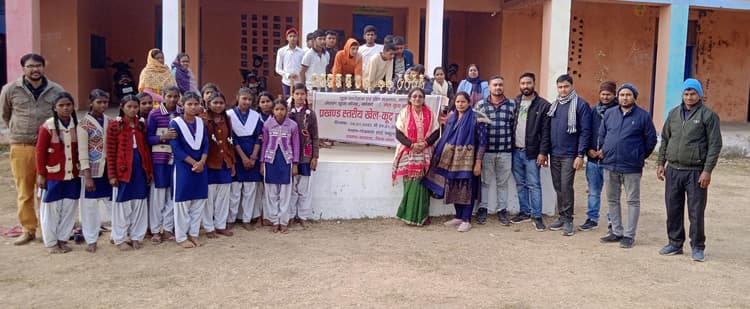 प्रखंड स्तरीय खेलकूद प्रतियोगिता का हुआ शुभारंभ