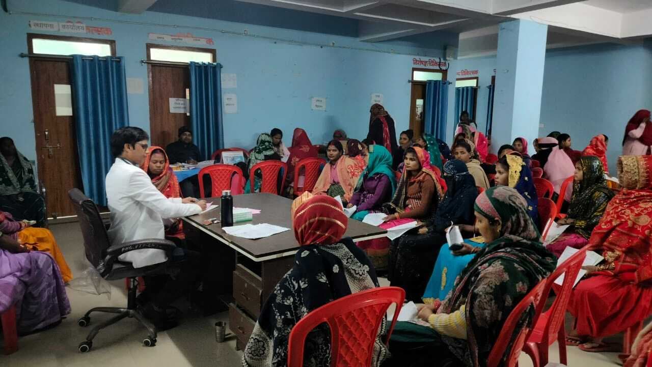 127 महिलाओं की हुई स्वास्थ्य जांच