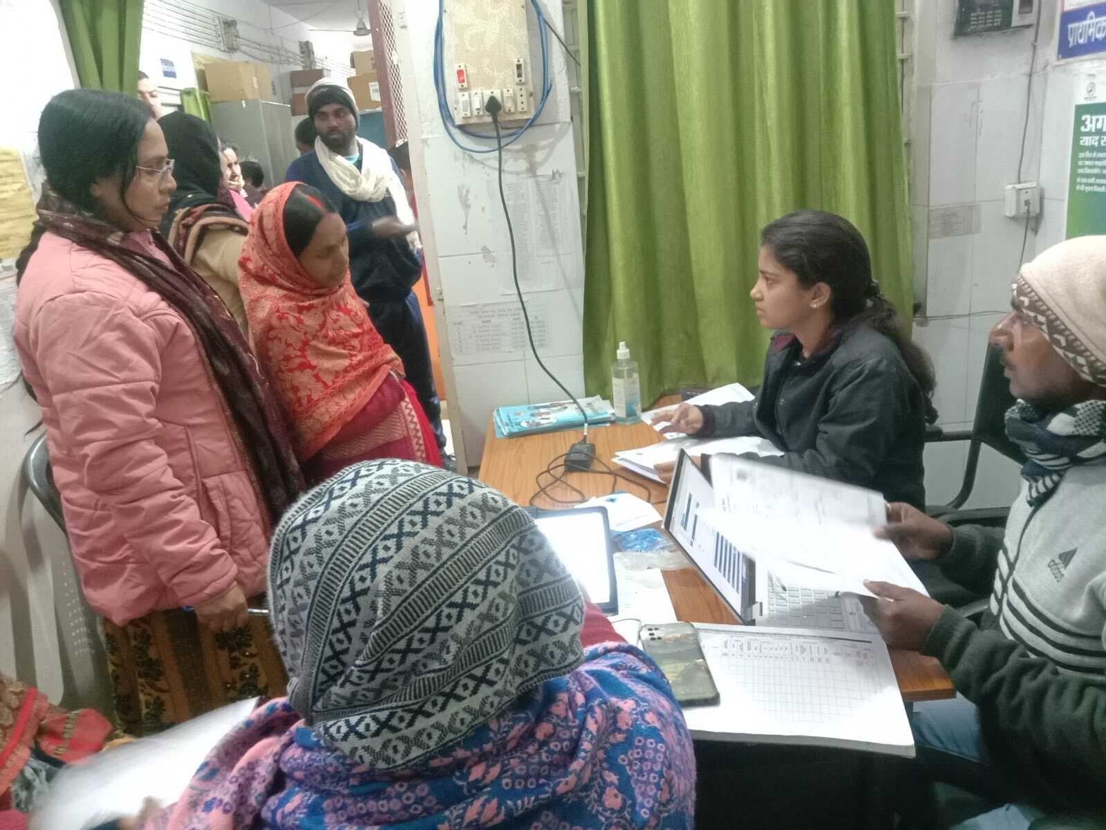 पीएचसी में 65 गर्भवती महिलाओं के स्वास्थ्य की हुई जांच