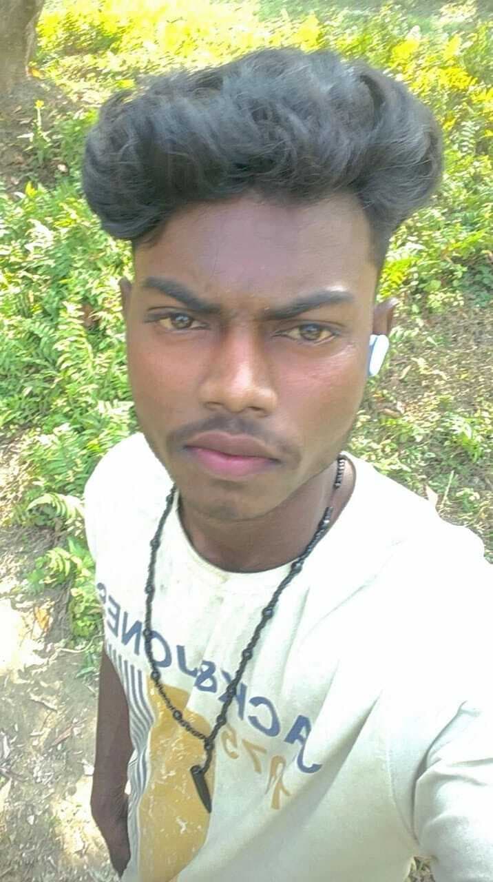 पिकअप ने बाइक सवार युवक को मारी टक्कर, इलाज के दौरान हुई मौत