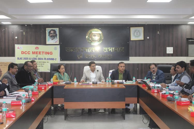 Jamshedpur news.आंगनबाड़ी के 36 और सहायिका के 87 पदों पर जनवरी में होगी नियुक्ति, टीबी मरीजों के लिए निक्षय मित्र आगे आये