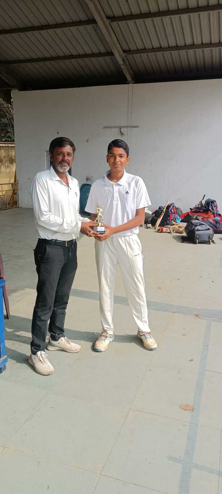 जुगसलाई क्रिकेट क्लब ने फ्रेंड्स एकादश को सात विकेट से हराया