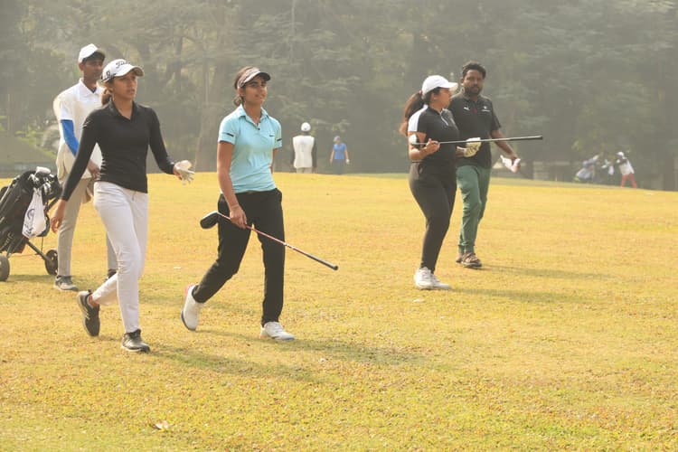 गोल्फ : सानवी, रिया और दुर्गा दूसरे दौर के बाद संयुक्त रूप से शीर्ष पर