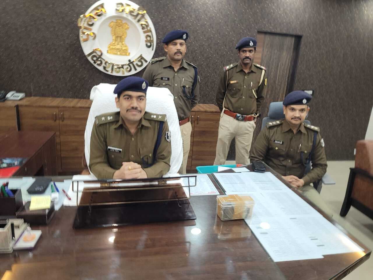 लूट की शिकायत करने वाला फाइनेंसियल सर्विस लिमिटेड का कर्मी ही निकला मास्टर माइंड, लूट की राशि बरामद, गिरफ्तार