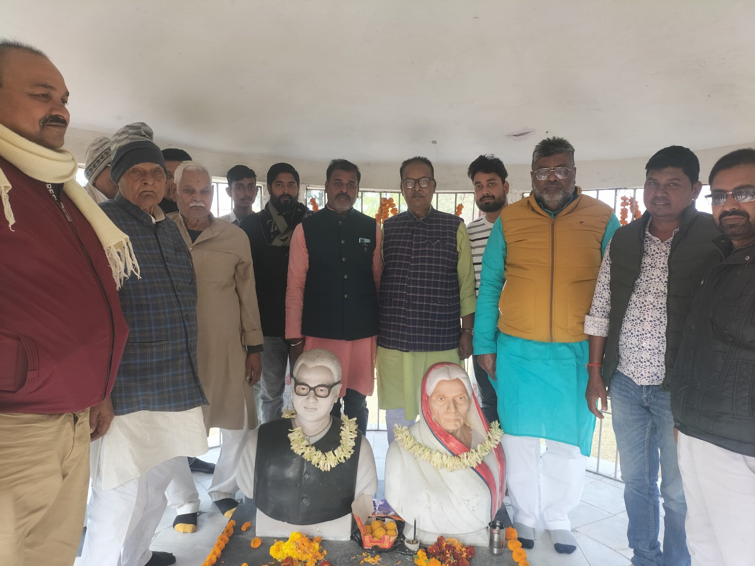 पुण्यतिथि पर पूर्व मंत्री को दी श्रद्धांजलि