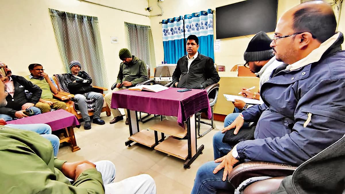 Rourkela News: पुलिस ने आभूषण दुकान में सीसीटीवी कैमरा लगाने, पुख्ता सुरक्षा इंतजाम करने का दिया निर्देश