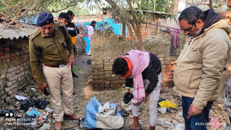 शौचालय की टंकी में मिला कंकाल, फैली सनसनी