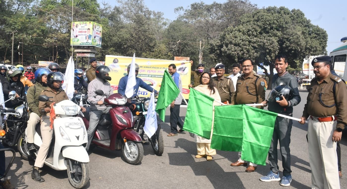 Bokaro News : ट्रैफिक नियमों का करें पालन, सड़क हादसों पर लगेगी लगाम