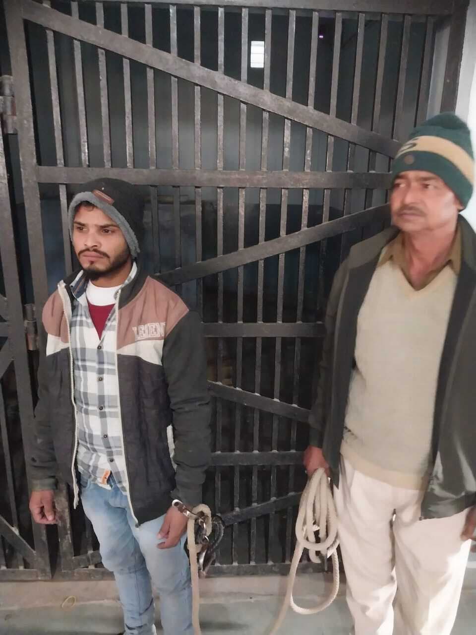 सीतारामपुर गांव से मारपीट मामले का फरार आरोपित गिरफ्तार