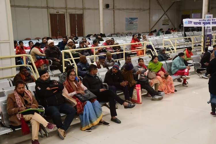 सर्वर डाउन होने से 200 अभ्यर्थियों की नहीं हुई काउंसलिंग