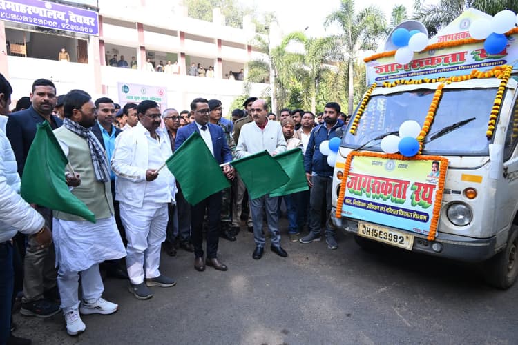 Deoghar news : प्रवासी मजदूर अपना रजिस्ट्रेशन कराकर ही दूसरे राज्यों में काम के लिए निकलें :  मंत्री