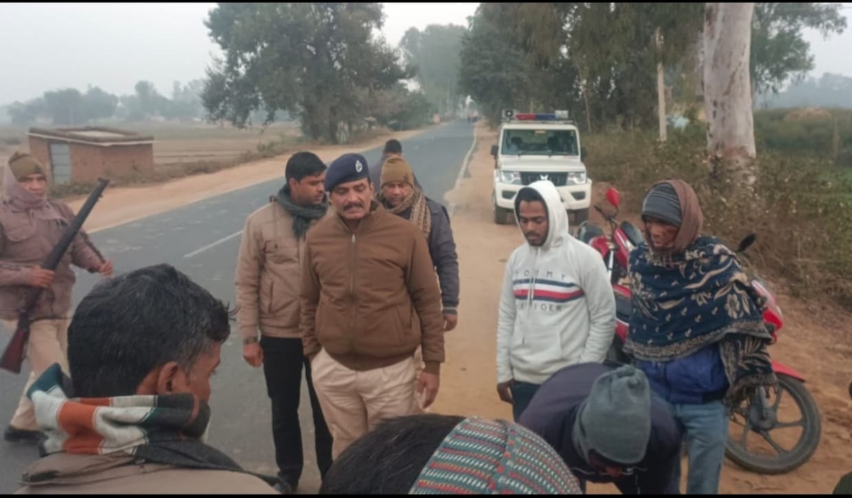 वाहन की ठोकर लगने से बाइक सवार घायल