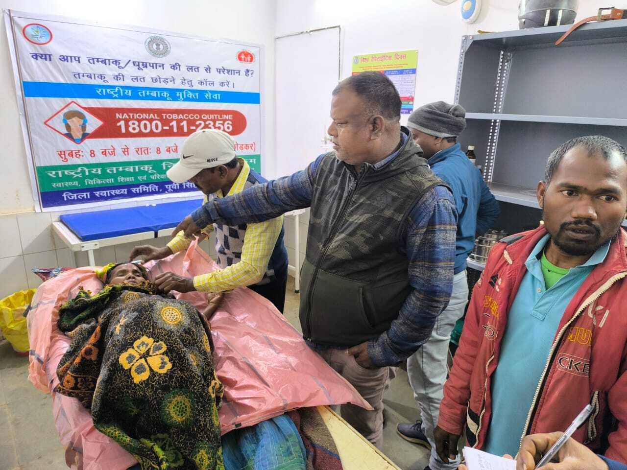 East Singhbhum News : चाकुलिया में तालाब से कपड़ा धोकर लौट रही वृद्धा को हाथी ने पटका, गंभीर