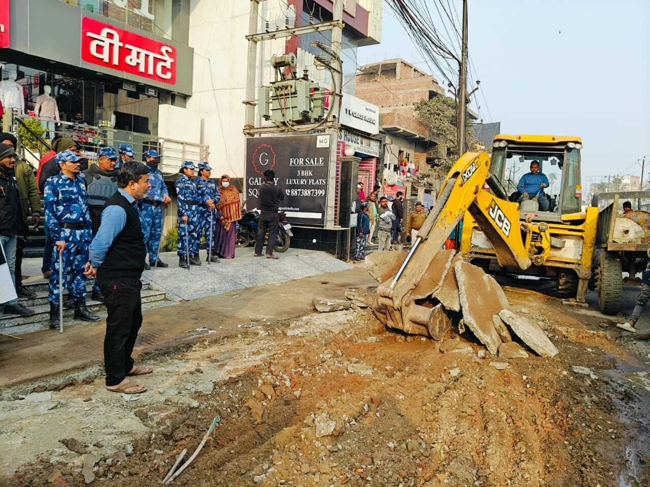 बोरिंग रोड तक हटा अतिक्रमण