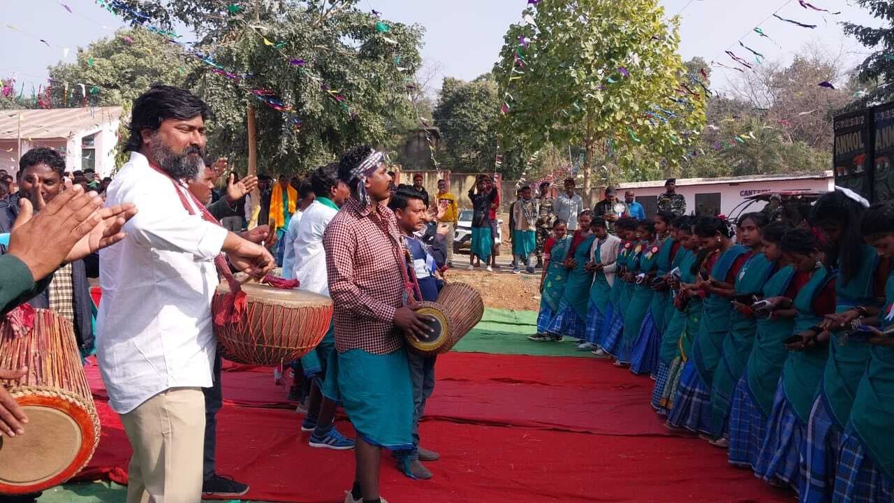 बीएसके कॉलेज में धूमधाम से मनाया गया खूंटाव व जाले