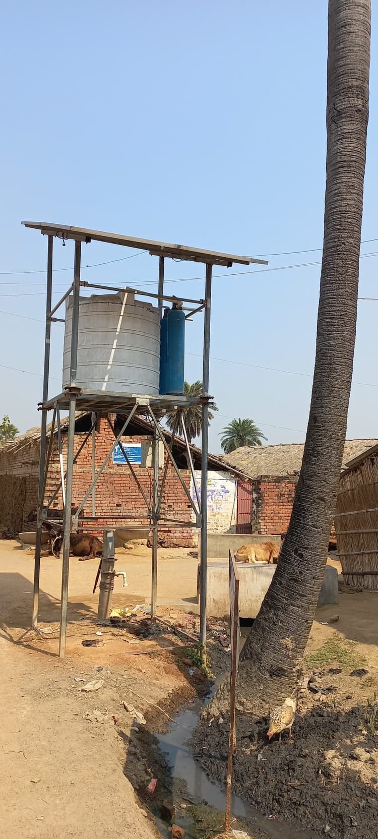 कंचनपुर गांव की सोलर जलमीनार चार वर्षों से खराब, ग्रामीण परेशान