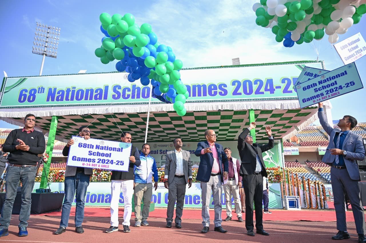 Athletic: एसजीएफआइ अंडर-14 एथलेटिक्स प्रतियोगिता का रंगारंग उदघाटन