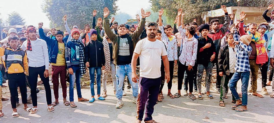 Buxar News: ट्रक से कुचला बाइक सवार, मौत