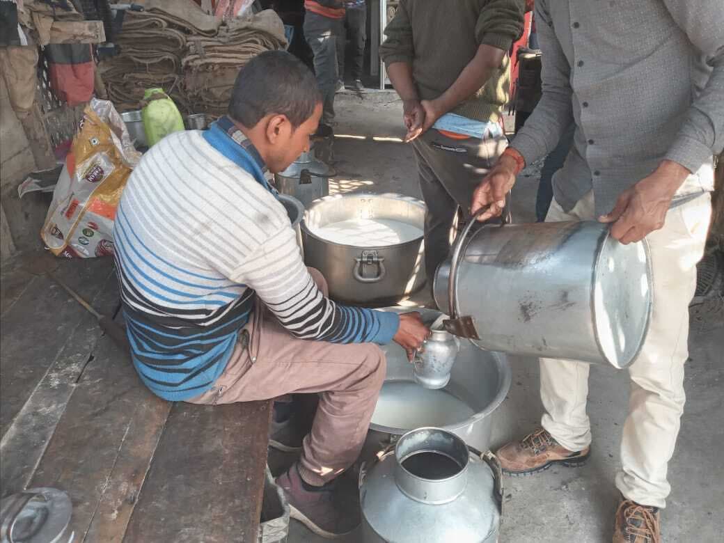 परवान चढ़ा मकर संक्रांति का बाजार, होगा तीन करोड़ से अधिक का कारोबार