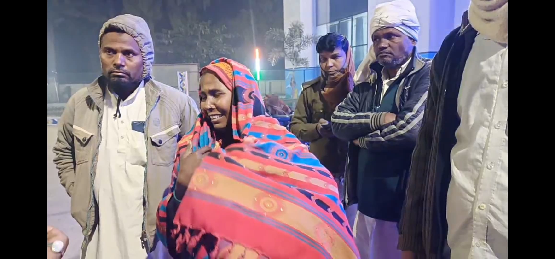 हाइवा के चक्के के नीचे दबकर महिला की मौत