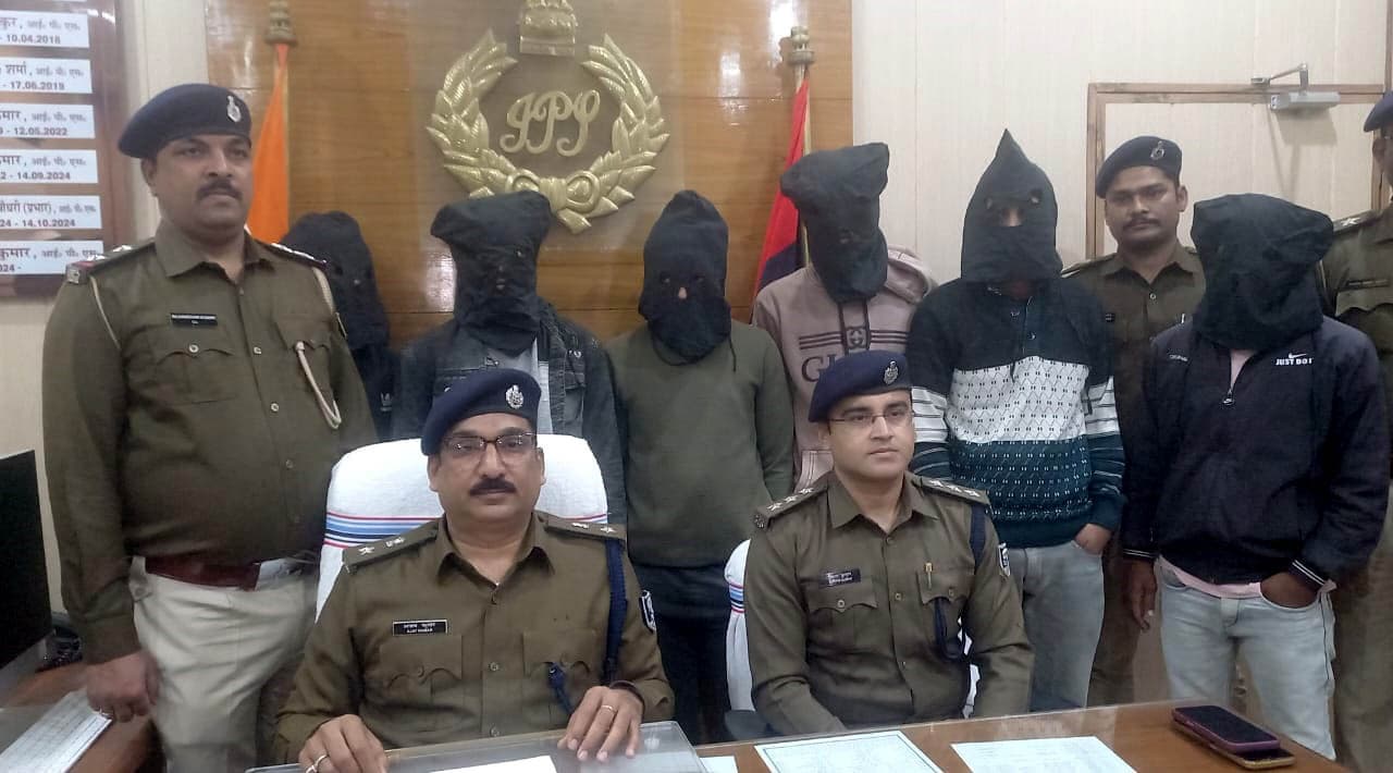 बाइक चोर गिरोह के आधा दर्जन बदमाश गिरफ्तार